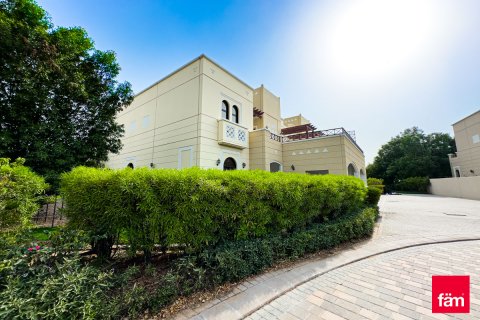 Řadový dům v Dubai, SAE 4 ložnice, 431.8 m² Č.: 725920 - fotografie 27