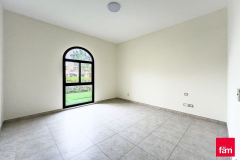 Řadový dům v Dubai, SAE 4 ložnice, 431.8 m² Č.: 725920 - fotografie 6