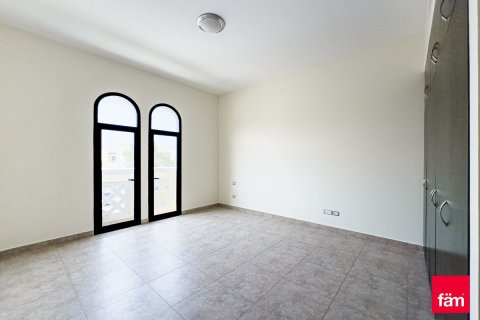 Řadový dům v Dubai, SAE 4 ložnice, 431.8 m² Č.: 725920 - fotografie 24
