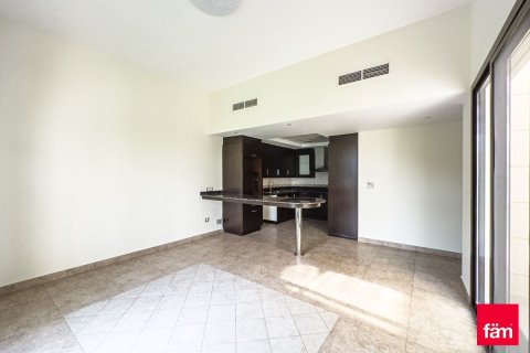 Řadový dům v Dubai, SAE 4 ložnice, 431.8 m² Č.: 725920 - fotografie 4