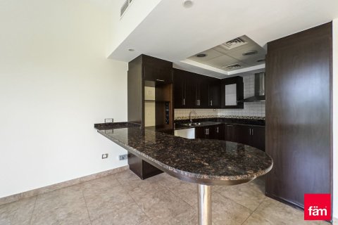 Řadový dům v Dubai, SAE 4 ložnice, 431.8 m² Č.: 725920 - fotografie 9