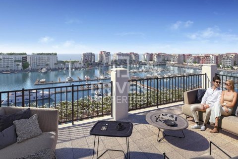 Apartment til salg i Jumeirah, Dubai, UAE 2 soveværelser, 111 kvm № 682793 - foto 16