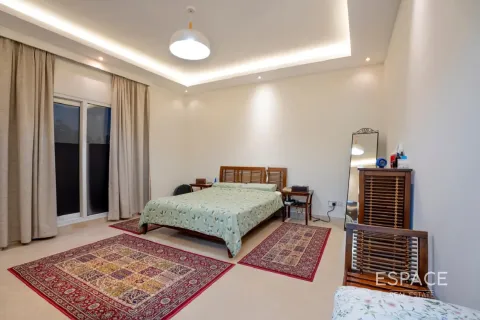 Vila u gradu Meadows, Dubai, UAE 4 spavaće sobe, 553 m2 Br. 650180 - Slika 5