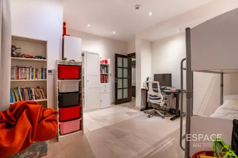 Vila u gradu Meadows, Dubai, UAE 4 spavaće sobe, 553 m2 Br. 650180 - Slika 10