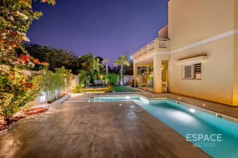 Vila u gradu Meadows, Dubai, UAE 4 spavaće sobe, 553 m2 Br. 650180 - Slika 14
