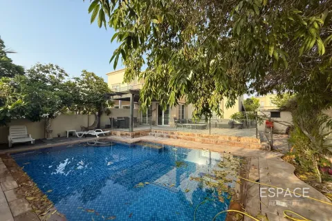 Vila di The Springs, Dubai, UAE 4 bilik tidur, 270 meter persegi № 650198 - foto 1