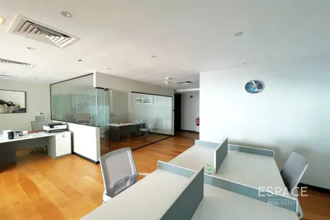 Kantor di Jumeirah Lake Towers, Dubai, UEA 105 m2 nomor 650197 - foto 3