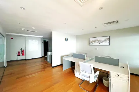 Kantor di Jumeirah Lake Towers, Dubai, UEA 105 m2 nomor 650197 - foto 2