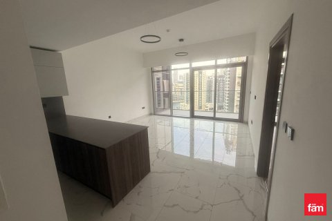 Зняти в оренду квартиру в Бизнес-Бэй, Дубай, ОАЕ 1 спальня, 91м2, № 678433 - фото 1