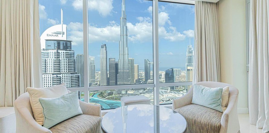 Huoneisto Downtown Dubai (Downtown Burj Dubai), Dubai, Arabiemiraatit 3 makuuhuonetta, 208 m2 № 680998
