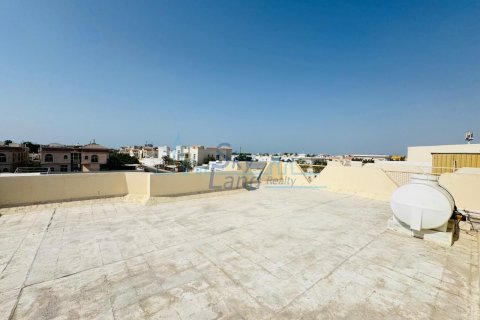 Vila v Jumeirah, Dubai, SAE 4 ložnice, 371.6 m² Č.: 650558 - fotografie 33