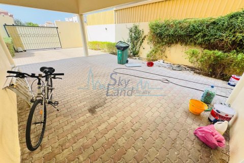 Vila v Jumeirah, Dubai, SAE 4 ložnice, 371.6 m² Č.: 650558 - fotografie 12