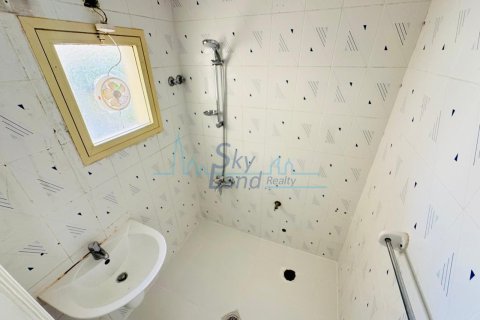 Vila v Jumeirah, Dubai, SAE 4 ložnice, 371.6 m² Č.: 650558 - fotografie 9