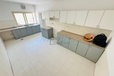 Vila v Jumeirah, Dubai, SAE 4 ložnice, 371.6 m² Č.: 650558 - fotografie 6
