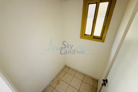 Vila v Jumeirah, Dubai, SAE 4 ložnice, 371.6 m² Č.: 650558 - fotografie 30