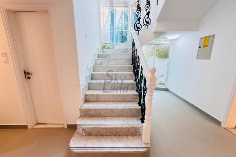 Βίλα σε Jumeirah, Dubai, ΗΑΕ 4 υπνοδωμάτια, 325.2 τ.μ. Αρ. 650556 - φωτογραφία 15