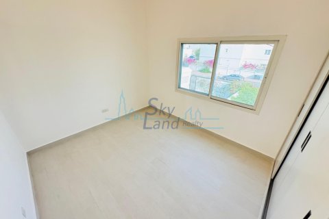 Βίλα σε Jumeirah, Dubai, ΗΑΕ 4 υπνοδωμάτια, 325.2 τ.μ. Αρ. 650556 - φωτογραφία 24