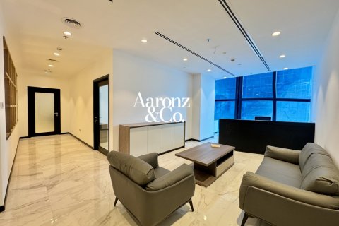Снять в аренду офис в Бизнес-Бэй, Дубай, ОАЭ 248м2, № 711055 - фото 4