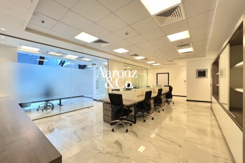Снять в аренду офис в Бизнес-Бэй, Дубай, ОАЭ 248м2, № 711055 - фото 11