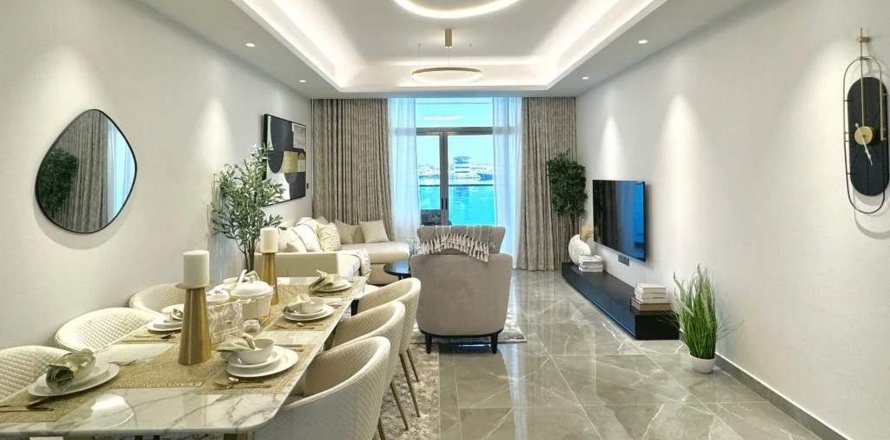 Apartament në Corniche Residences në Ajman, Emiratet e Bashkuara Arabe 1 dhomë gjumi, 193 m2. № 635015