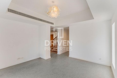 Villa à louer à Arabian Ranches, Dubai, EAU 5 chambres, 633.51 m2 № 745393 - photo 5