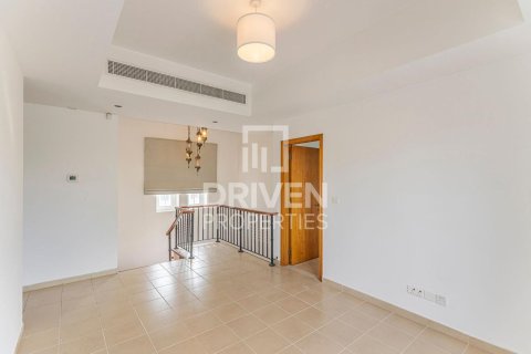 Villa à louer à Arabian Ranches, Dubai, EAU 5 chambres, 633.51 m2 № 745393 - photo 17