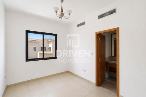 Villa zur Miete in Reem, Dubai, VAE 3 Schlafzimmer, 201.6 m2 Nr. 765703 - Foto 10