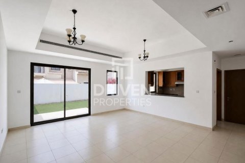 Villa zur Miete in Reem, Dubai, VAE 3 Schlafzimmer, 201.6 m2 Nr. 765703 - Foto 2