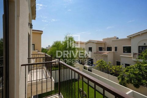 Villa zur Miete in Reem, Dubai, VAE 3 Schlafzimmer, 201.6 m2 Nr. 765703 - Foto 23