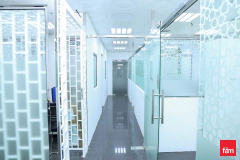 Oficiu de închiriat în Business Bay, Dubai, EAU 92 mp.  №687629 - poză 7