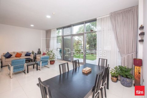 Shtëpi në qytet në Dubai, Emiratet e Bashkuara Arabe 2 dhoma gjumi, 239.1 m2. № 687624 - Foto 3