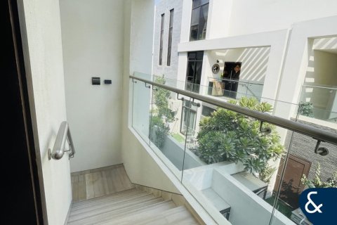 Városi lakóépület itt: DAMAC Hills (Akoya by DAMAC), Dubai, EAE, 5 hálószoba, 247 m², azonosító: 685005 - fénykép 17