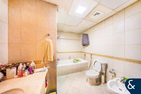 Apartemen di Motor City, Dubai, UEA 2 kamar tidur, 134 m2 nomor 684894 - foto 9