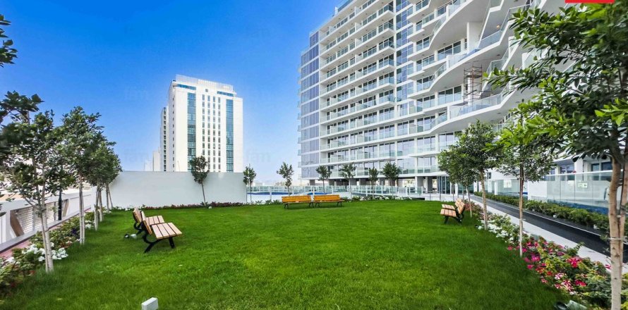 Apartamento en Al Furjan, Dubai, EAU 3 dormitorios, 168.6 m² № 661727