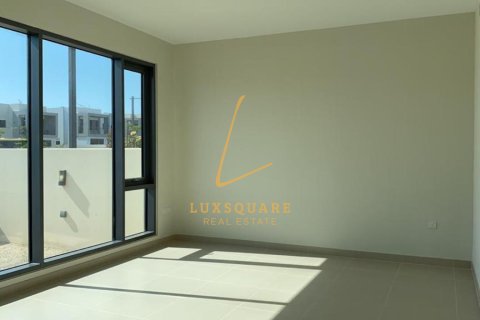 Villa sa Dubai Hills Estate, UAE 4 silid-tulugan, 284 sq.m. № 681165 - larawan 3