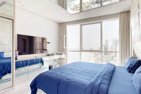 Apartment in Dubai, UAE 3 bedrooms, 168 sq.m. № 640665 - photo 16