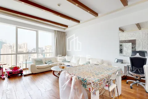 Apartment in Dubai, UAE 3 bedrooms, 168 sq.m. № 640665 - photo 1