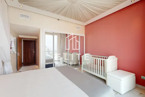 Apartment in Dubai, UAE 3 bedrooms, 168 sq.m. № 640665 - photo 14