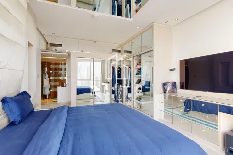 Apartment in Dubai, UAE 3 bedrooms, 168 sq.m. № 640665 - photo 19
