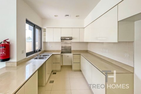 Casa urbana para venda em Dubai Hills Estate, Dubai, EAU 4 quartos, 228.63 m2 № 733940 - foto 2