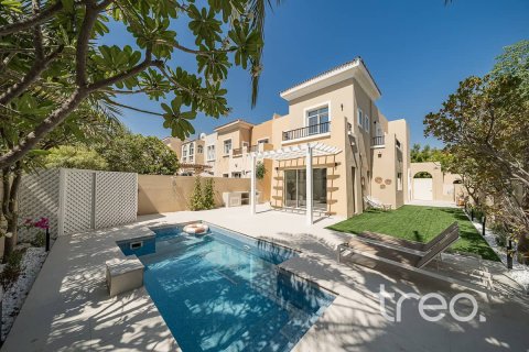 Villa te koop in Arabian Ranches, Dubai, VAE 3 slaapkamers, 253.07 vr.m., nr 733936 - foto 2