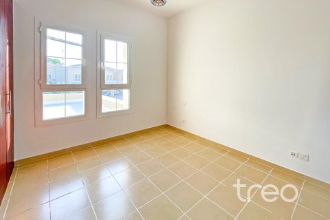 Radhus till försäljning i Arabian Ranches, Dubai, UAE 3 sovrum, 226.31 kvm Nr. 733937 - fotografi 11