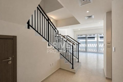 Σπίτι σε Dubai, ΗΑΕ 4 υπνοδωμάτια, 112.88 τ.μ. Αρ. 764893 - φωτογραφία 2