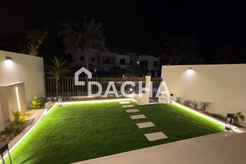 Apartmen di Town Square, Dubai, UAE 3 bilik tidur, 230 meter persegi № 717736 - foto 10