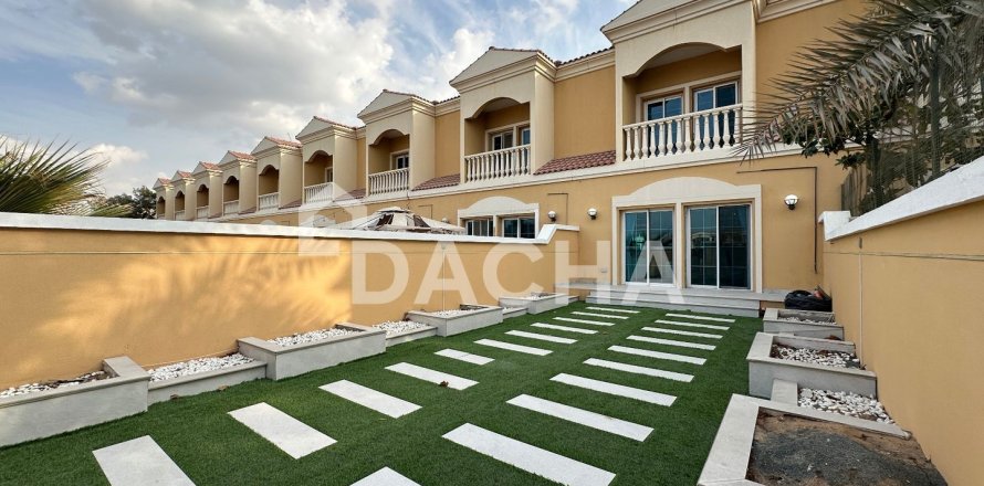 Řadový dům v Jumeirah Village Triangle, Dubai, SAE 2 ložnice, 152 m² Č.: 717702