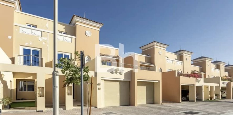 Таунхаус в Dubai Sports City, Дубай, ОАЭ 4 спальни, 247м2 № 643847
