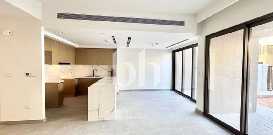Rumah bandar di Dubai Land, UAE 3 bilik tidur, 161 meter persegi № 643846