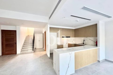 Rumah bandar di Dubai Land, UAE 3 bilik tidur, 161 meter persegi № 643846 - foto 3