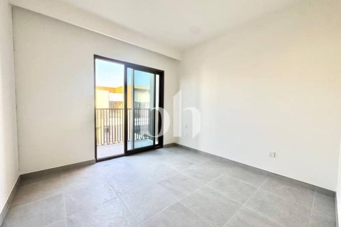 Rumah bandar di Dubai Land, UAE 3 bilik tidur, 161 meter persegi № 643846 - foto 12
