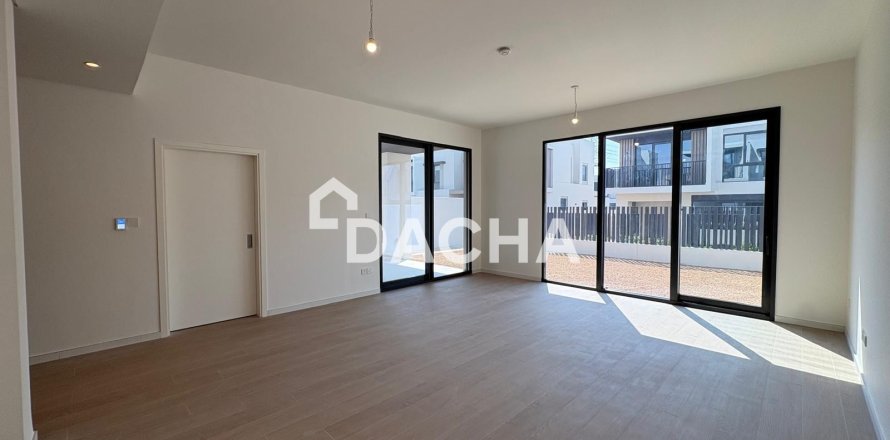 Kamienica w Jebel Ali, Dubai, ZEA 4 sypialnie, 296 mkw. nr 752095